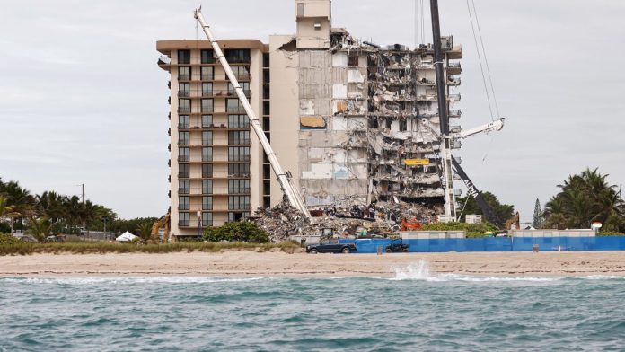 aprueba millones dólares condominio Surfside- miami news 24