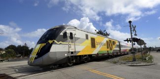 Tren Brightline chocó contra vehículo-miaminews24