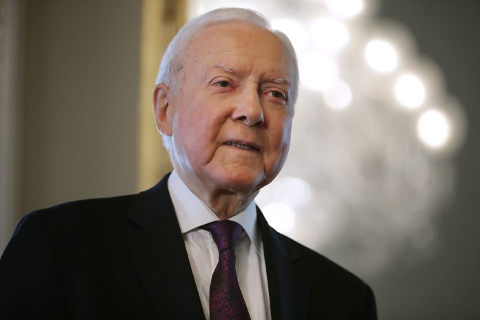 Exsenador de Utah Orrin Hatch muere a los 88 años