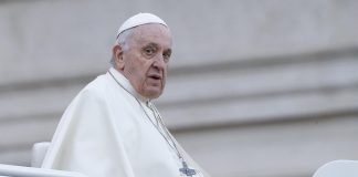 papa francisco presenta lesión de rodilla - miaminews24