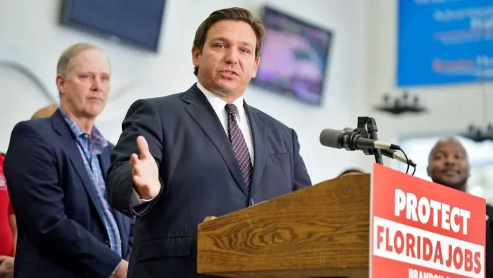 Ron DeSantis lanza programa para financiar viviendas en Florida  