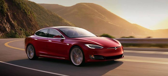 Más de 134.000 vehículos retirará Tesla del mercado-Miami news 24