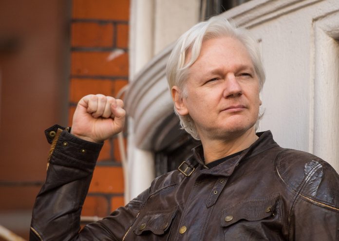 Gobierno de británico aprueba extradición de Assange a EEUU-MiamiNews24