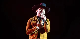 Christian Nodal rompió en llanto y confesó “No soy un buen ejemplo de ser humano”-MiamiNews24