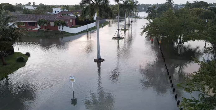 Cutler Bay bajo inundación por fuertes lluvias que dejó la tormenta-MiamiNews24