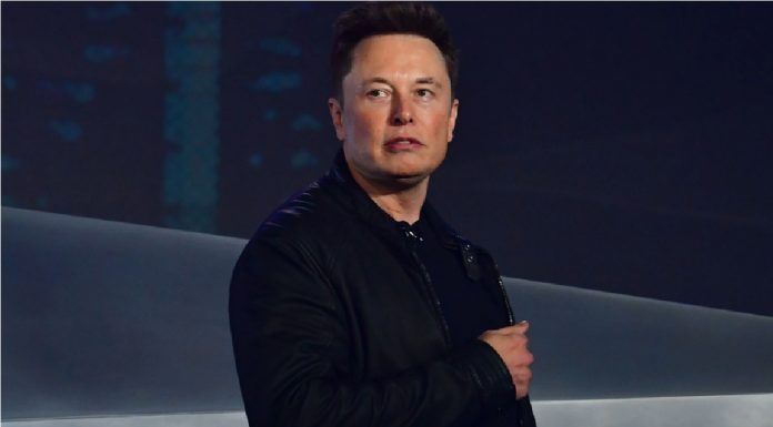 Elon Musk busca despedir al 10% de los trabajadores de Tesla