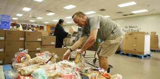 La inflación en EEUU ha generado inmensas colas en bancos de alimentos