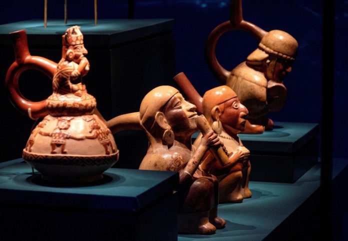 Perú 39 piezas arqueológicas
