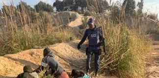 detenidos violar mujeres Sudáfrica