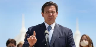 demandan ron DeSantis migrantes - miaminews24