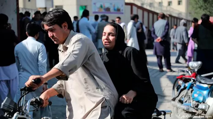 ataque suicida en escuela de Afganistán deja 43 muertes - miaminews24