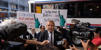 Un nuevo centro se abre en Nueva York para inmigrantes - miaminews24