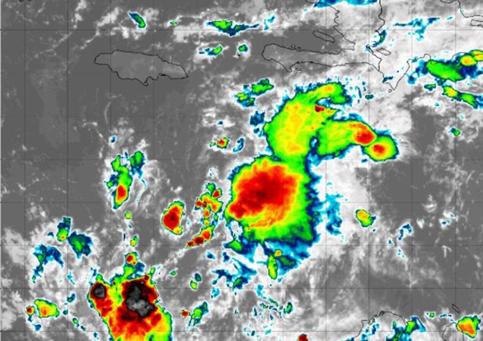 tormenta tropical lisa huracán