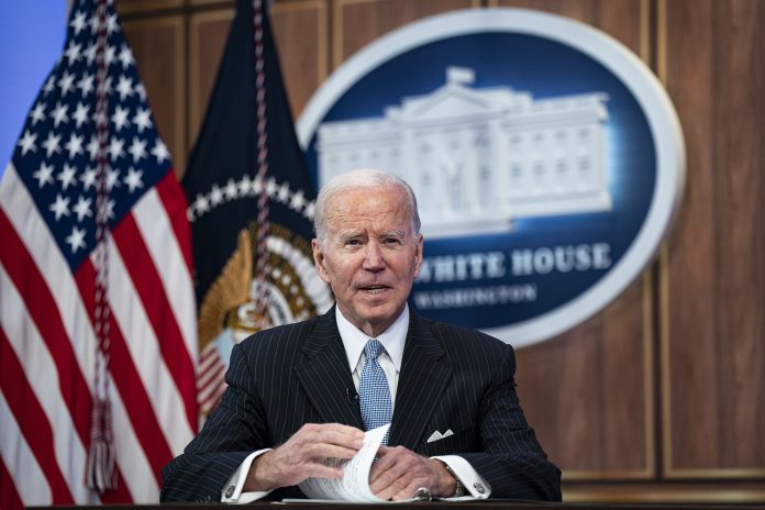 Biden pide prohibir las armas de asalto tras tiroteos - miaminews24