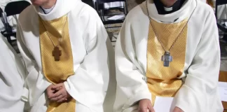 Once obispos son investigados por abuso sexual en Francia - miaminews24