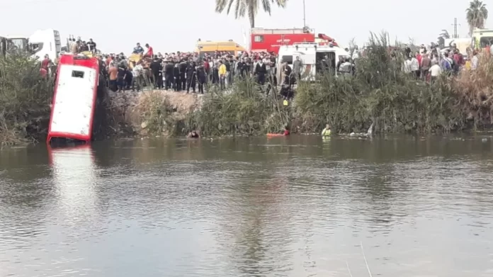 muertos caer autobús Egipto