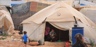 Decapitan dos niñas campamento siria