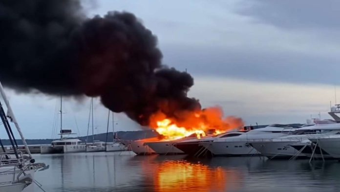 incendio bote Miami Dade-miaminews24