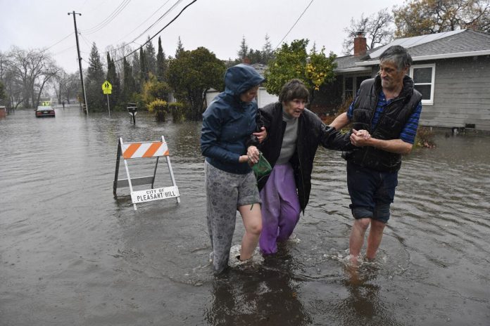 Dos tormentas más traen nuevos peligros a California - miaminews24