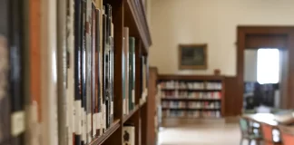 Cierran biblioteca contaminación metanfetamina