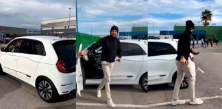 Piqué manejando Twingo