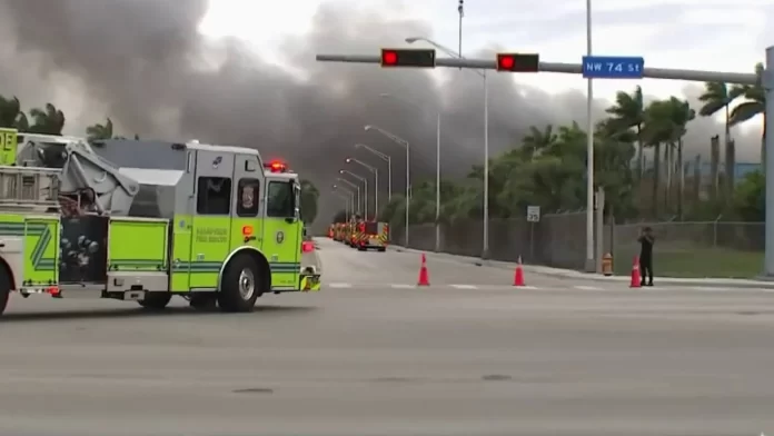 Bomberos Miami-Dade incendio Doral-miaminews24