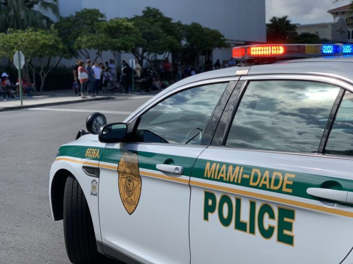 Policía Miami-Dade maniobras peligrosas-miaminews24