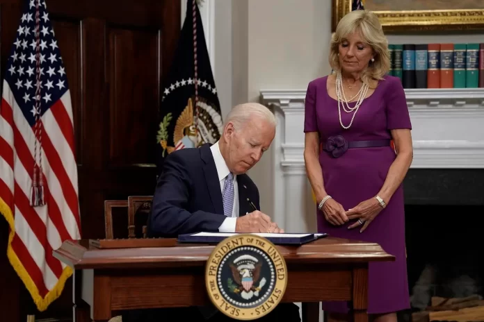 Joe Biden no permitirá el acceso de armas de fuego al país - miaminews24