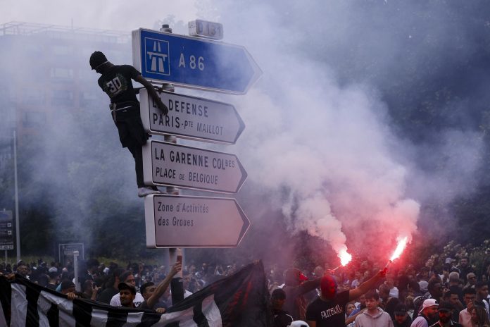 -Gobierno-Francés-Agentes-Disturbios-miaminews24