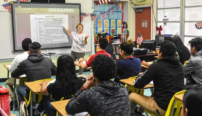 miami-historia-lgtbq -escuelas-miaminews24