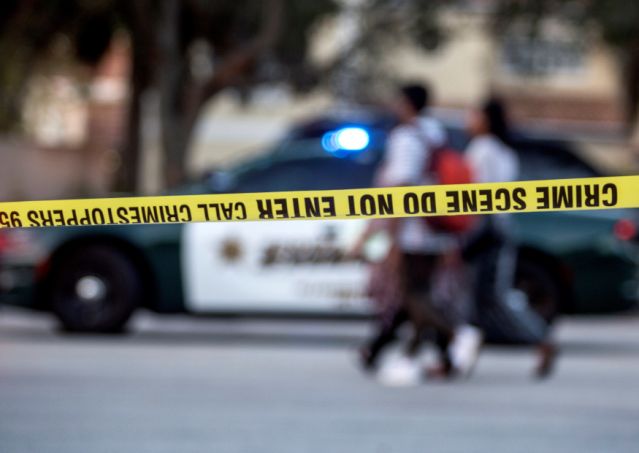 Detienen a niño de Florida de 14 años por amenazas de tiroteo vía Zoom