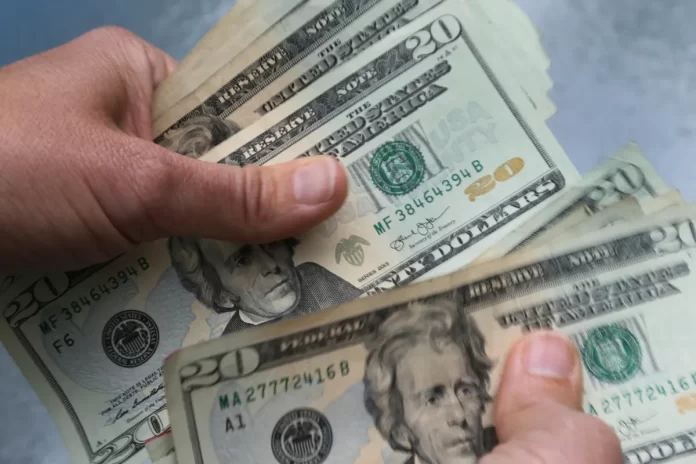 Dolares-en-efectivo