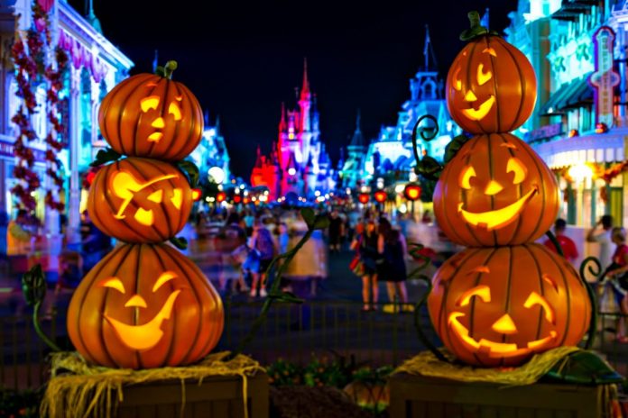 HalloweeninOrlandoFlorida-1440x959