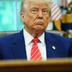 Trump exime de aranceles a ciertas importaciones para contener precios en supermercados