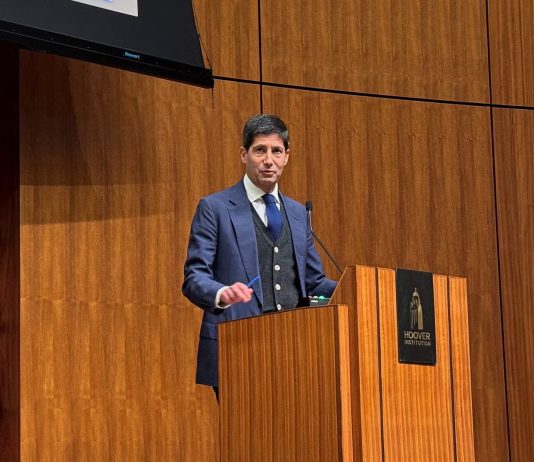 Donald Trump nomina a Kevin Warsh para presidir la Reserva Federal