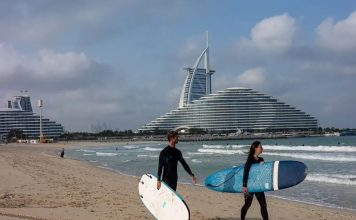 Tsunami de cancelaciones en el Golfo: Del Burj al Arab a la Fórmula 1, el lujo está bajo fuego.
