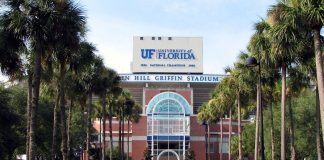 Cámara de Florida aprueba ley para reservar el 95% de los cupos universitarios a residentes locales