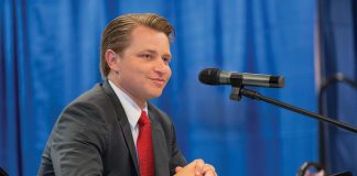 Eric Díaz-Padrón logra la reelección como alcalde de West Miami