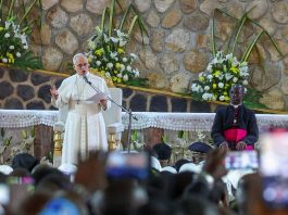 El Papa León XIV tilda de «tiranos» a quienes lucran con la devastación militar