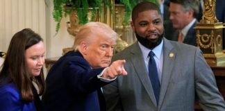 Trump otorga su «respaldo total» a Byron Donalds para la gobernación de Florida de cara a las primarias