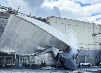 Tragedia industrial en Washington: Una implosión química deja un muerto, nueve heridos y nueve desaparecidos