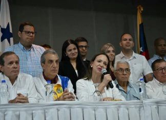 Oposición venezolana ofrece negociar con Delcy Rodríguez bajo la conducción de María Corina Machado
