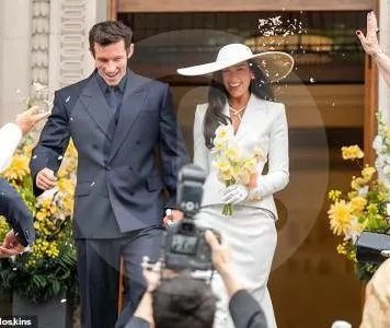 Dua Lipa y Callum Turner se casan en secreto en Londres