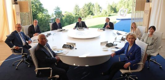 Cumbre del G7: Líderes se reúnen con Zelensky para presionar a Rusia tras los bombardeos en Kiev