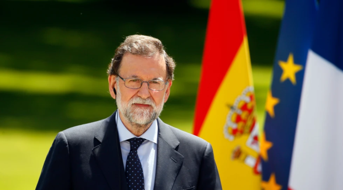 Acusan de racismo al expresidente español Mariano Rajoy por críticas a la selección francesa